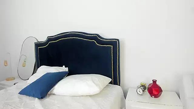 NashuaBell from StripChat is Freechat