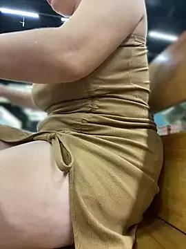 Explore our live girls sluts from our Custom and Multi clubs and checkout exclusive access to highly interactive content, such as shape, hair, titties, pussy type and many more.