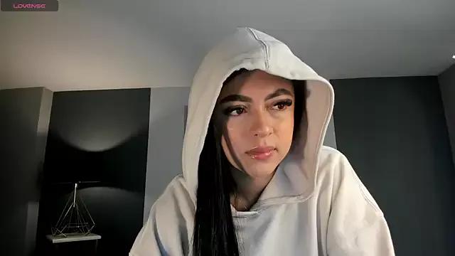 NataliaGaret from StripChat is Freechat