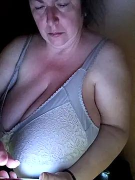 Nataliesbestjuggs from StripChat