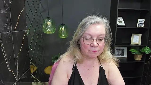 NataliMellow from StripChat