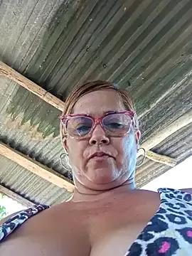 natally_ross21 from StripChat