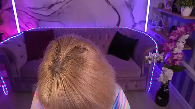Explore our live girls sluts from our Custom and Multi clubs and checkout exclusive access to highly interactive content, such as shape, hair, titties, pussy type and many more.