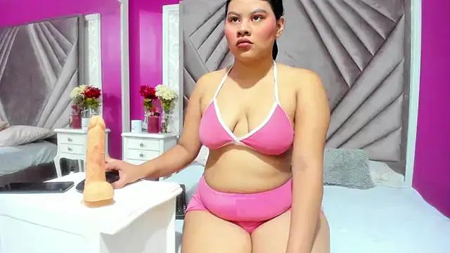 natasha_bigbooty from StripChat is Freechat