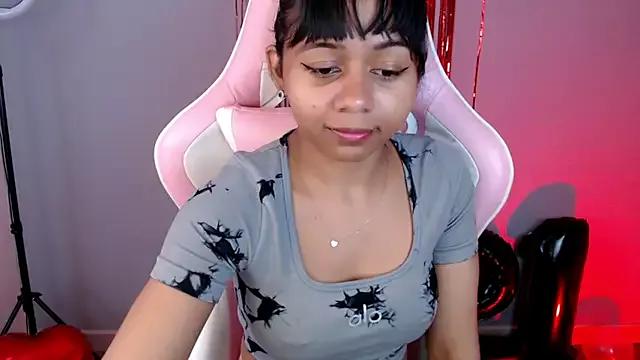 Explore our live girls sluts from our Custom and Multi clubs and checkout exclusive access to highly interactive content, such as shape, hair, titties, pussy type and many more.