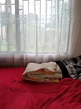 Natasha_mommy from StripChat