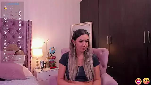 natashaleightt from StripChat
