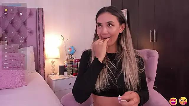 natashaleightt from StripChat