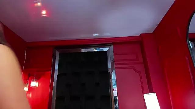 Explore our live girls sluts from our Custom and Multi clubs and checkout exclusive access to highly interactive content, such as shape, hair, titties, pussy type and many more.