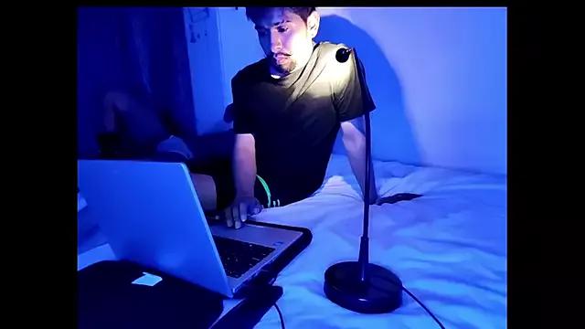 NathanDimax from StripChat is Freechat