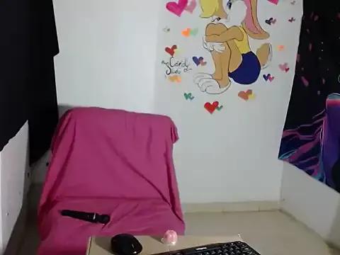 Explore our live girls sluts from our Custom and Multi clubs and checkout exclusive access to highly interactive content, such as shape, hair, titties, pussy type and many more.