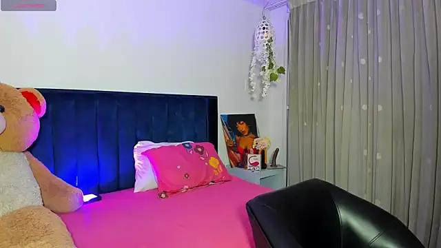 NatMiller from StripChat is Freechat