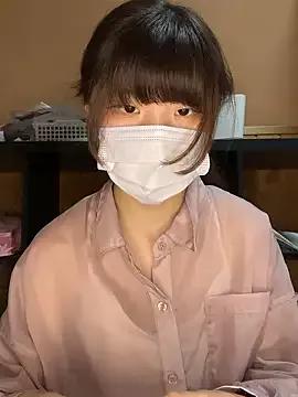 natsumiii on StripChat