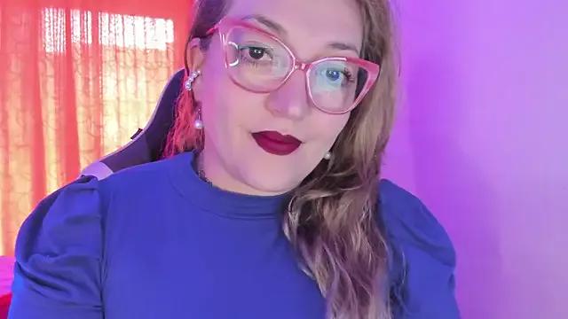 Naty_Mature_ from StripChat is Freechat