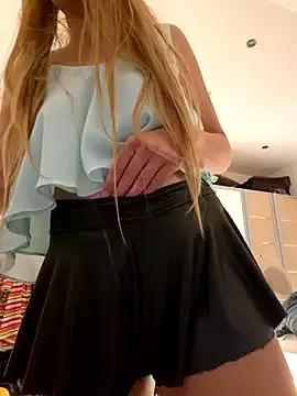 Naughty-Layla from StripChat is Freechat