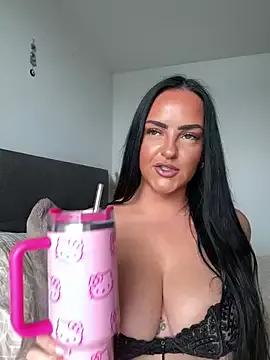 Explore our live girls sluts from our Custom and Multi clubs and checkout exclusive access to highly interactive content, such as shape, hair, titties, pussy type and many more.