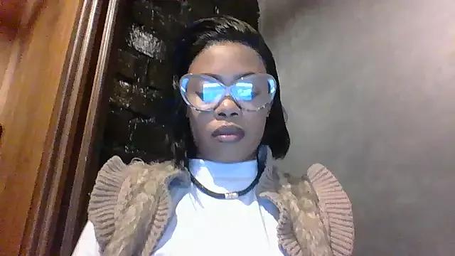 NAUGHTYSHALOTXX from StripChat is Freechat