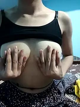 Naughtyy_baby webcams show profile image 
