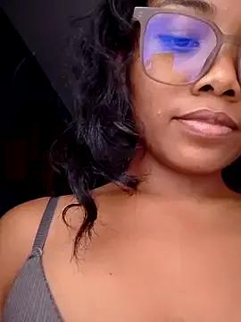 naya86 from StripChat