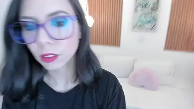 Explore our live girls sluts from our Custom and Multi clubs and checkout exclusive access to highly interactive content, such as shape, hair, titties, pussy type and many more.