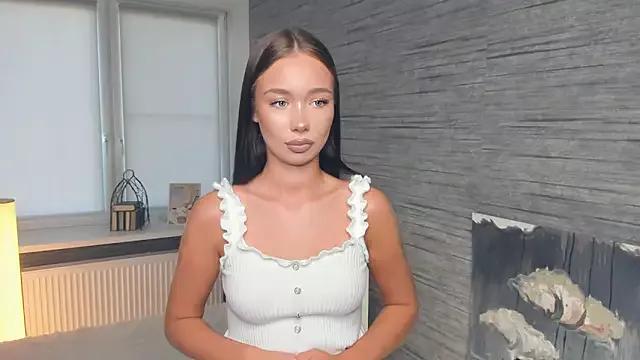 Explore our live girls sluts from our Custom and Multi clubs and checkout exclusive access to highly interactive content, such as shape, hair, titties, pussy type and many more.