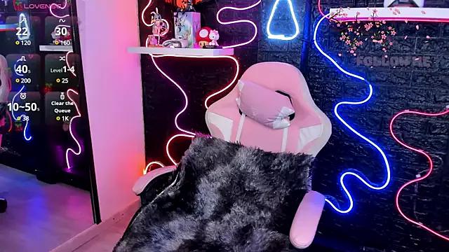 NELLYAZUMI from StripChat