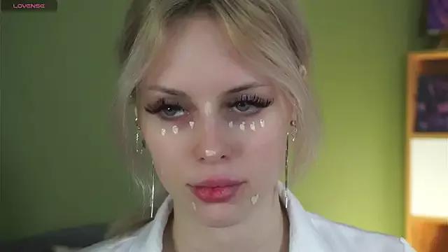 NellyCarroll from StripChat