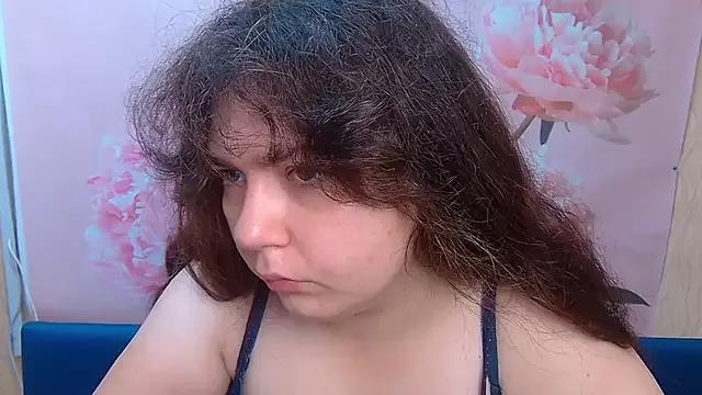 NeonilaLisova from StripChat