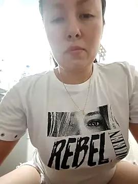 NeredaXxx from StripChat