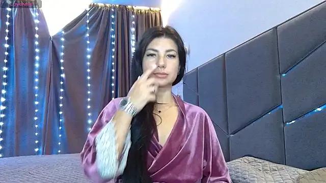 NessyStar from StripChat