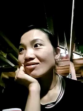 ngan-cute from StripChat