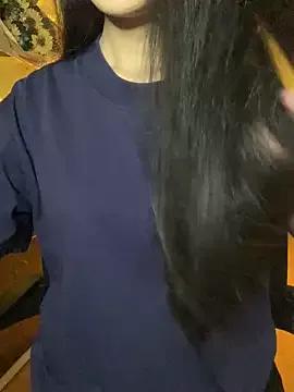 Nhinhi18 from StripChat