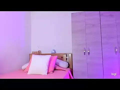 Niaa222 from StripChat is Freechat