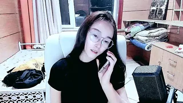NIAN-er from StripChat