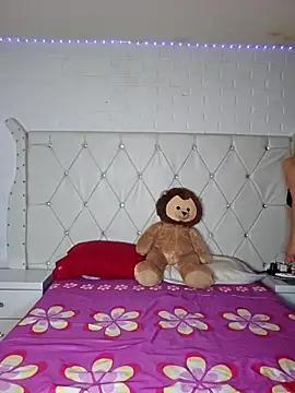 NibiruNairobi69 from StripChat