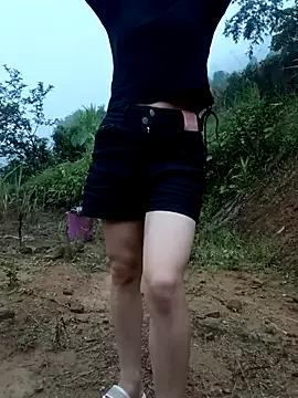 Explore our live girls sluts from our Custom and Multi clubs and checkout exclusive access to highly interactive content, such as shape, hair, titties, pussy type and many more.