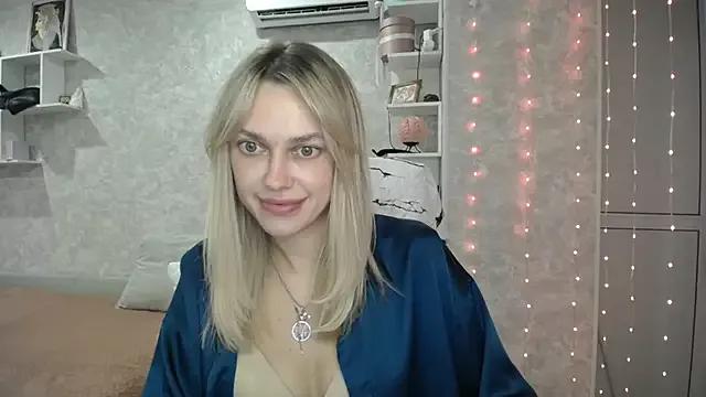 NickyAdamidi from StripChat is Freechat