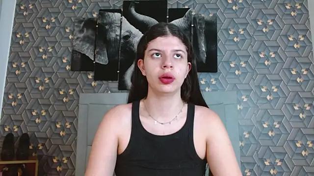 Explore our live girls sluts from our Custom and Multi clubs and checkout exclusive access to highly interactive content, such as shape, hair, titties, pussy type and many more.