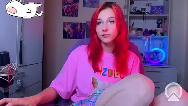 Nicole_Wildfire from StripChat is Freechat