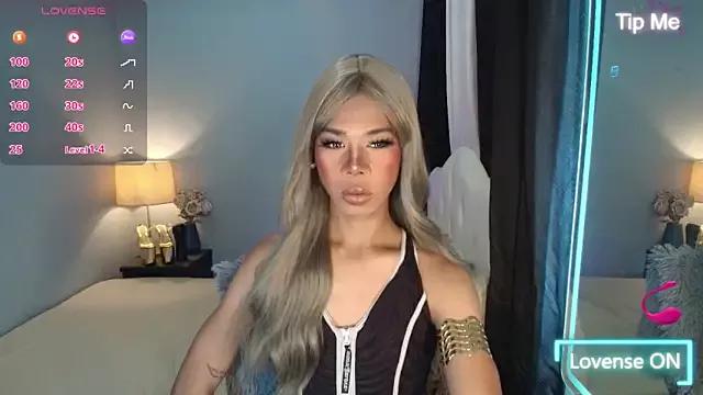 NicoleAshleyxxx from StripChat is Freechat