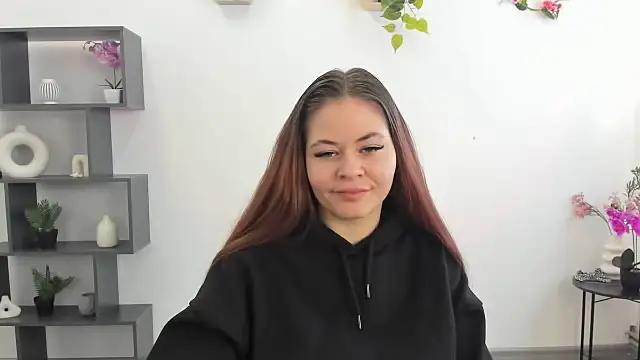Explore our live girls sluts from our Custom and Multi clubs and checkout exclusive access to highly interactive content, such as shape, hair, titties, pussy type and many more.