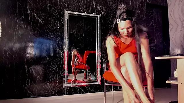 Explore our live girls sluts from our Custom and Multi clubs and checkout exclusive access to highly interactive content, such as shape, hair, titties, pussy type and many more.