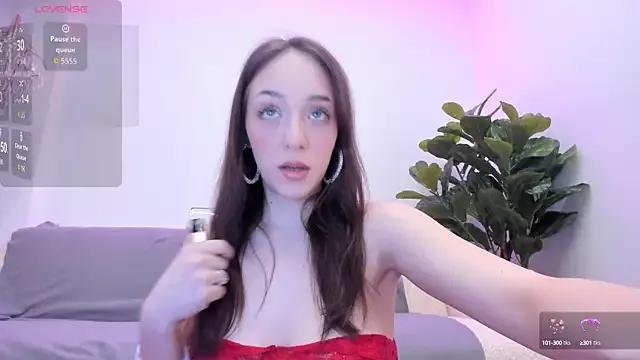Nidia_Skye from StripChat is Freechat