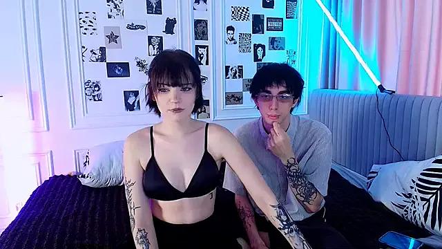 Explore our live girls sluts from our Custom and Multi clubs and checkout exclusive access to highly interactive content, such as shape, hair, titties, pussy type and many more.