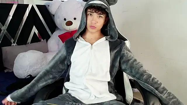 Niico_Cruz from StripChat