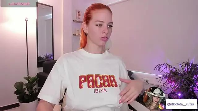 Niicoleta from StripChat