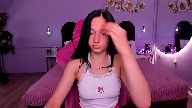 Explore our live girls sluts from our Custom and Multi clubs and checkout exclusive access to highly interactive content, such as shape, hair, titties, pussy type and many more.