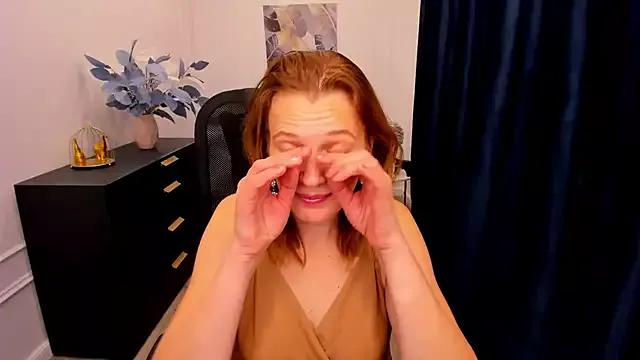 NikaStraitlive from StripChat is Freechat