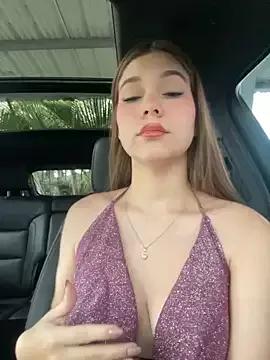 Nikii__ from StripChat