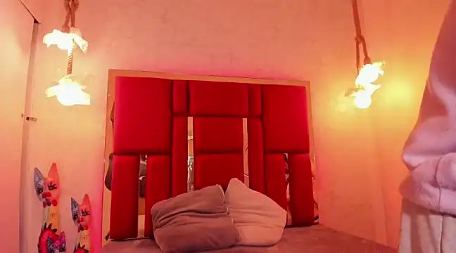 Nikiita_babyx from StripChat
